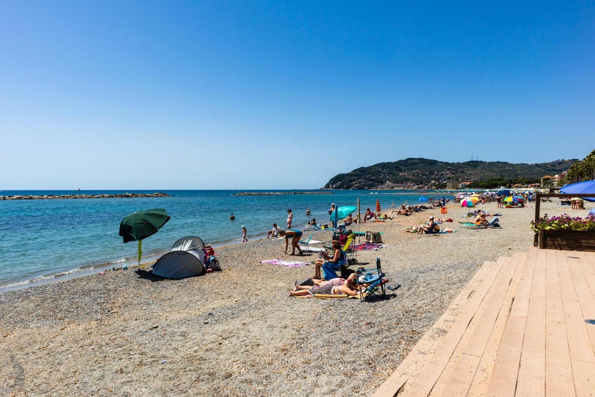 Piccolo Hotel Le Palme San Bartolomeo Al Mare Dış mekan fotoğraf